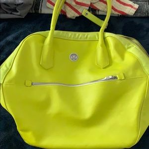 Lululemon neon gym bag
